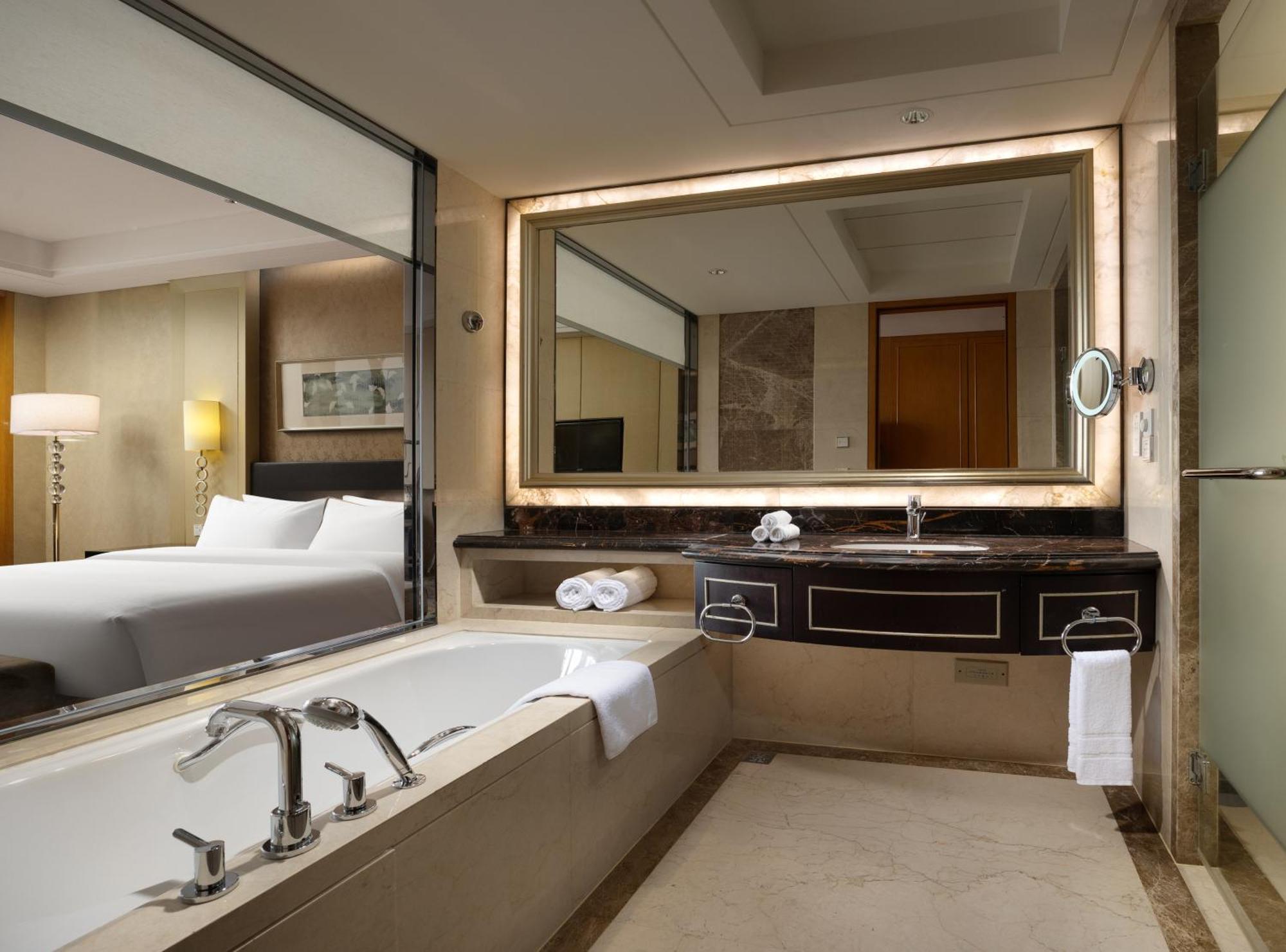 The Westin Hefei Baohe Hotel Екстериор снимка